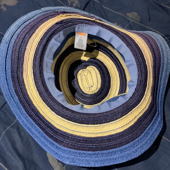 💥2/$30 VEUC Gymboree Girl’s Woven Striped Blue & Beige Sun hat - size M - Picture 6 of 11